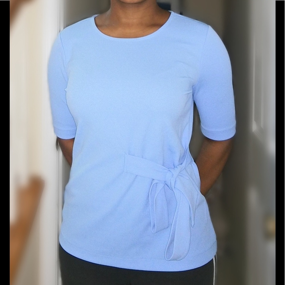 Ann Taylor tie front blouse